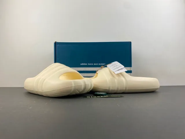 Adidas Yeezy Slide Beige Slippers