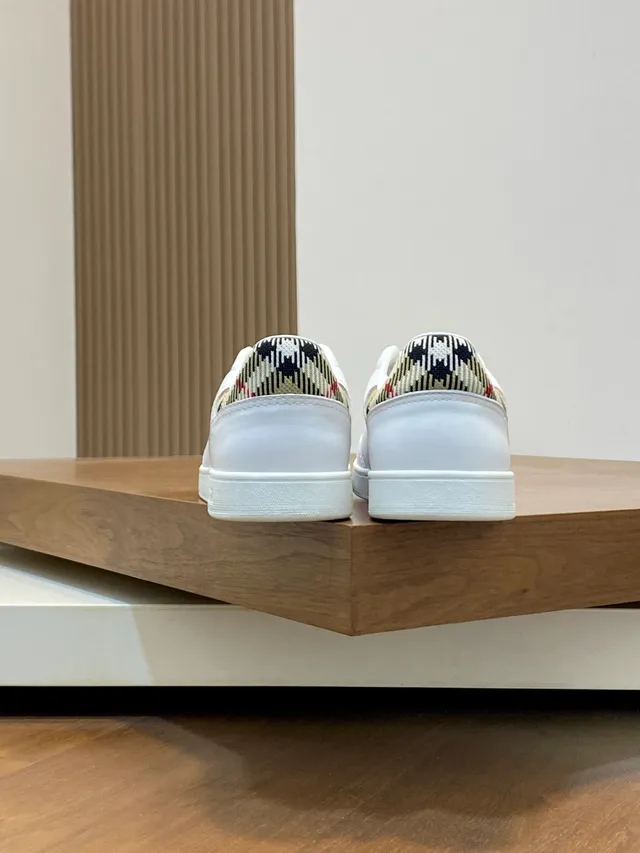 Burberry White Beige Minimalist Leather Check-Print Heel Tab Lifestyle Sneakers
