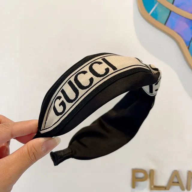 Gucci Black Beige Twisted Knot Logo-Print Woven Band Beanie