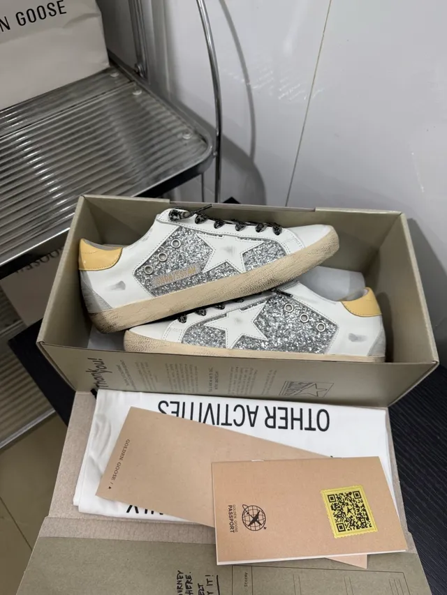 Golden Goose Super-Star Distressed White Glitter Star Lifestyle Sneakers