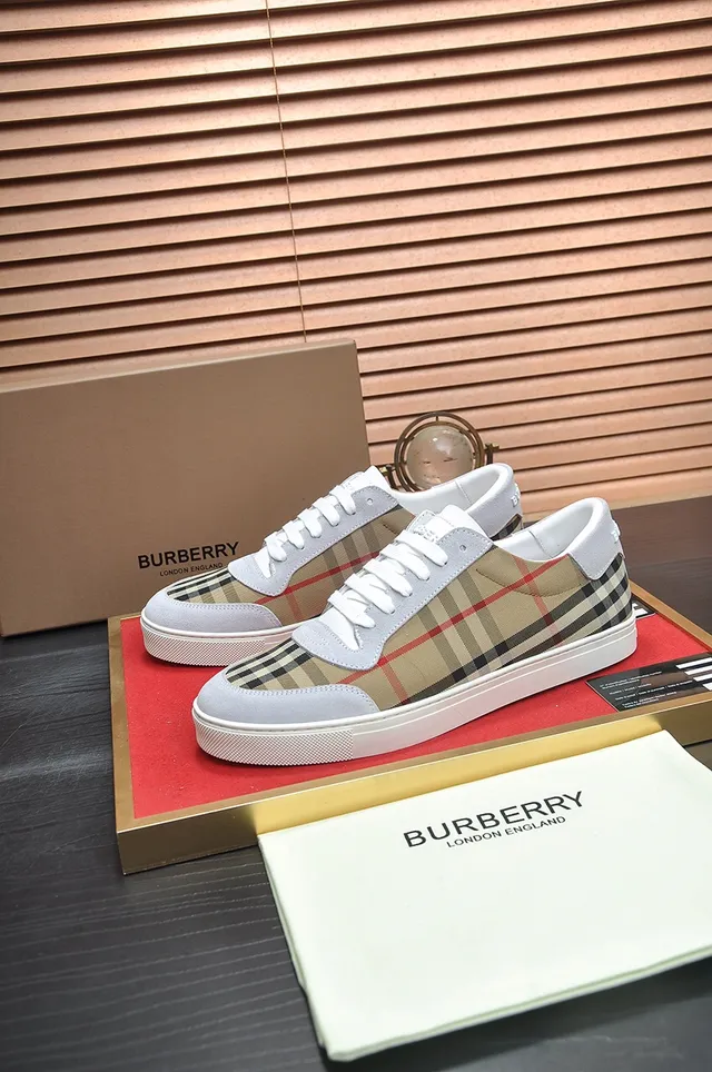 Burberry Knight Beige White House Check Textile Upper Suede Overlays Lifestyle Sneakers