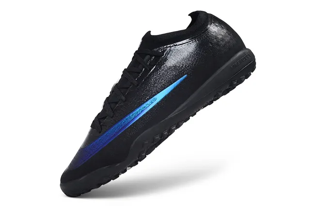 Nike Black Blue Knit Upper Low-Cut Collar Turf Soccer Shoes
