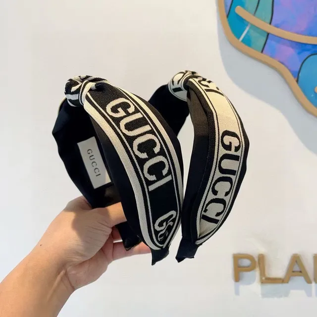 Gucci Black Beige Twisted Knot Logo-Print Woven Band Beanie
