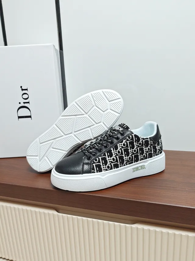 Dior B23 Monogram Black and White Lifestyle Sneakers