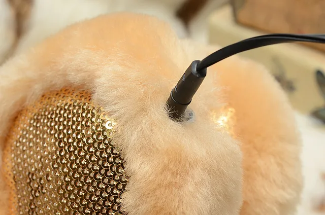 UGG Classic Black Beige Fur-Lined Shearling Interior Beanie