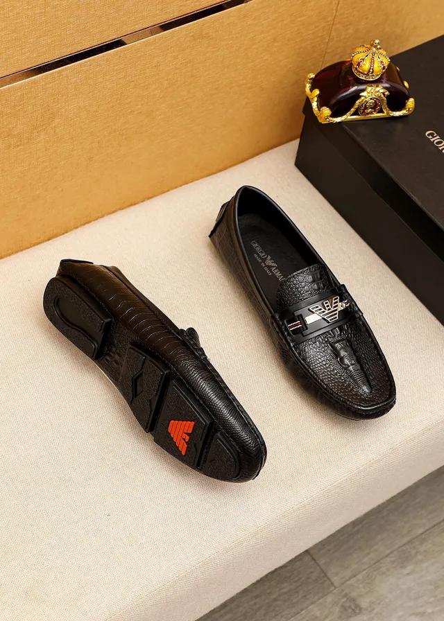 Giorgio Armani Black Gold Crocodile-Embossed Leather Metal Eagle Logo Bar Loafer