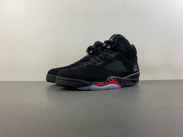 Air Jordan 5 Black Red Lightning Bolt Basketball Shoes