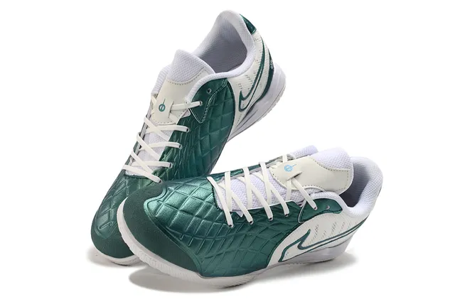 Nike White Green Quilted Toe Cap Perforated Mesh Upper Indoor Soccer Shoes