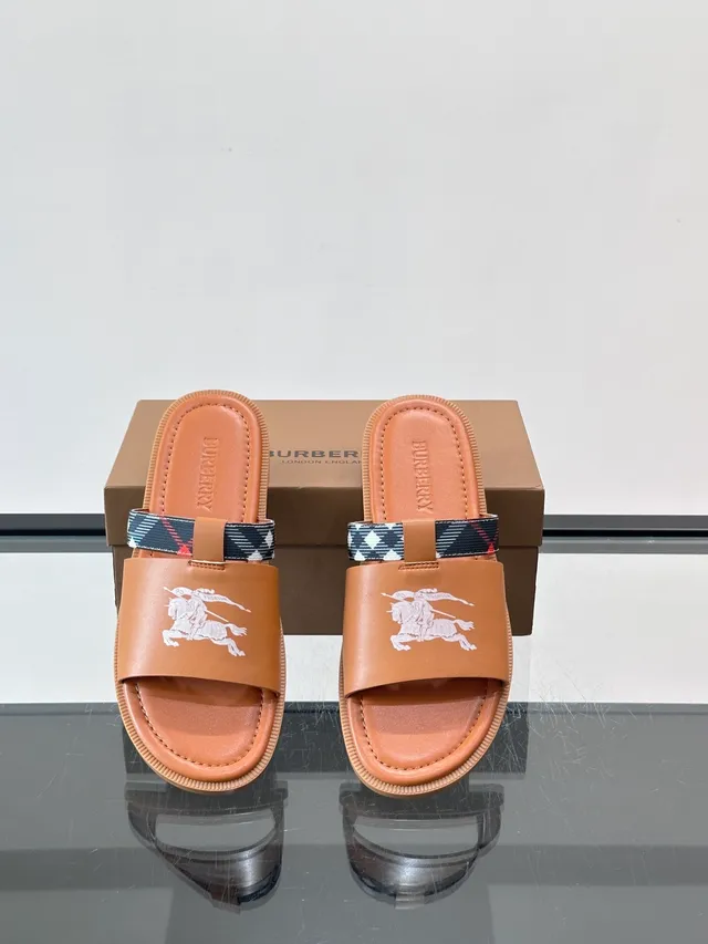 Burberry Knight Slide White Black Single-Strap Equestrian Logo Slippers