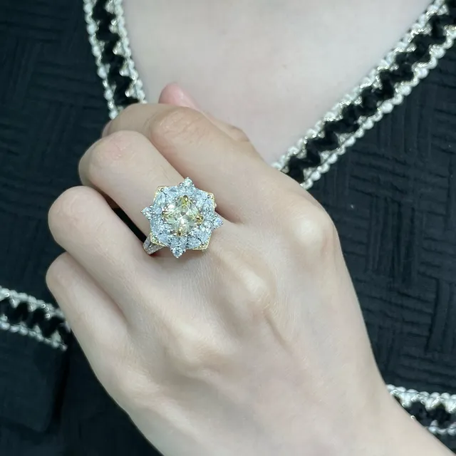 Floral Starburst Yellow and Clear Gemstone Dual-Tone Ring