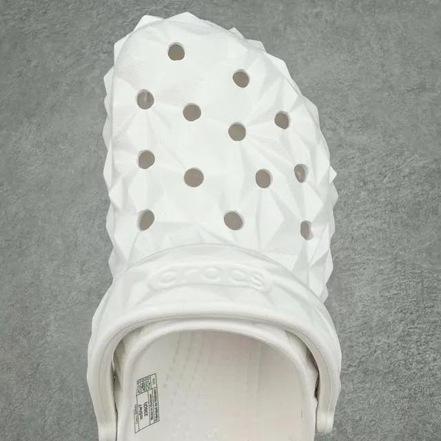 Crocs Echo White Geometric Faceted Upper Molded Foam Construction Clog