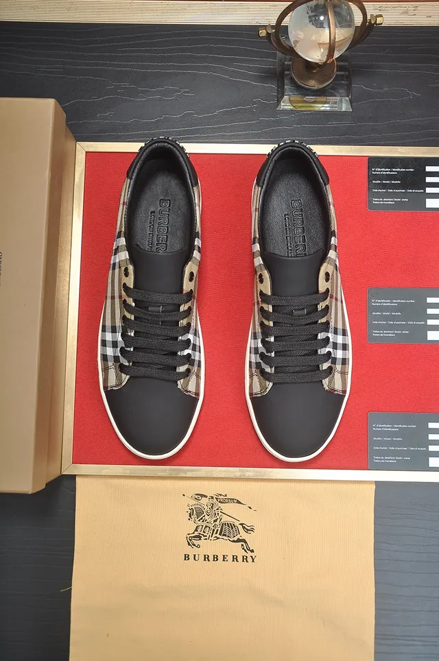 Burberry Beige Multicolor House Check Canvas Upper Black Rubber Toe Cap Lifestyle Sneakers