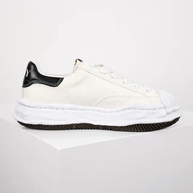 MMY White Black Canvas Upper Sculpted Midsole Sneakers