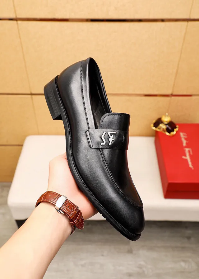 Salvatore Ferragamo Gancini Loafer Black Leather Loafers