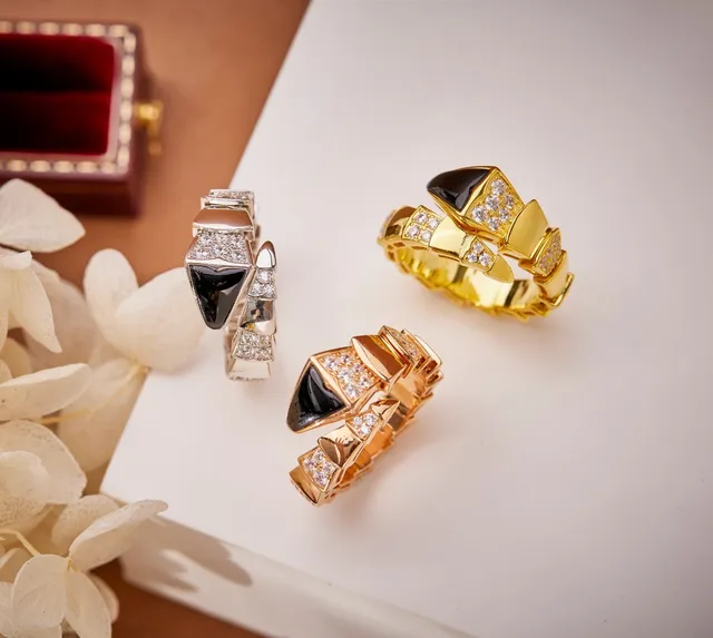 Bvlgari Serpenti Viper Articulated Onyx and Diamond Ring