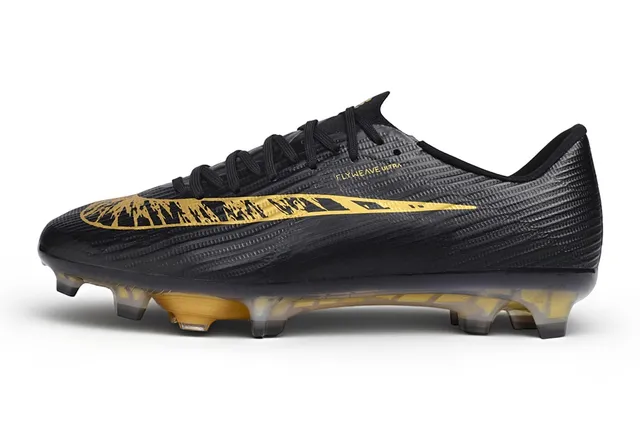 Nike Black Gold Low-Cut Lace-Up Textured Flyweave Upper Firm-Ground Soccer Shoes