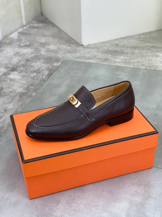 Hermès Oran Brown Gold Pebbled Leather H-Buckle Hardware Loafer
