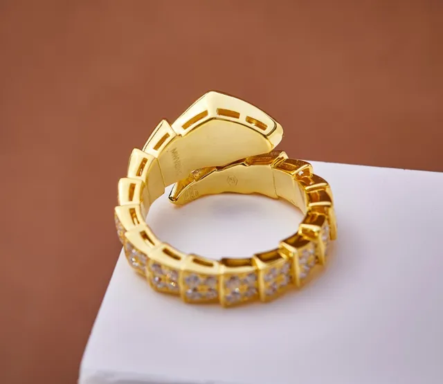 Bvlgari Silver White Articulated Geometric Band Pavé-Set Clear Stones Ring