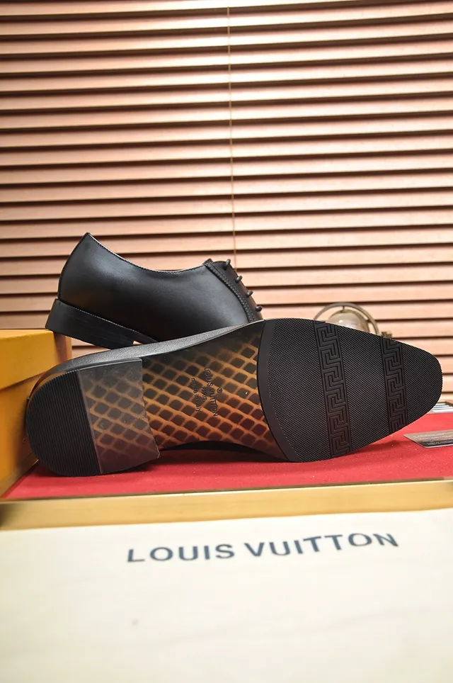 Louis Vuitton Black Wingtip Brogue Oxford Shoes