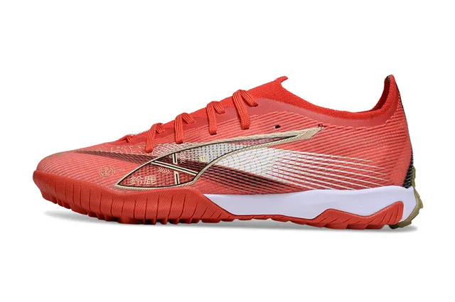 Puma Red Gold Low-Cut Synthetic Knit Upper Turf Soccer Shoes