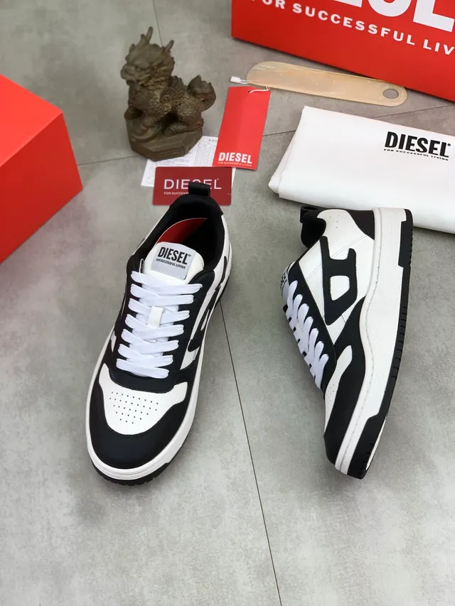 Diesel Black White Contrast Perforated Toe Cap Lifestyle Sneakers