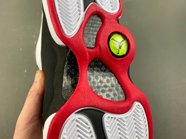 Air Jordan 13 White Black Red Quilted Basketball Shoes