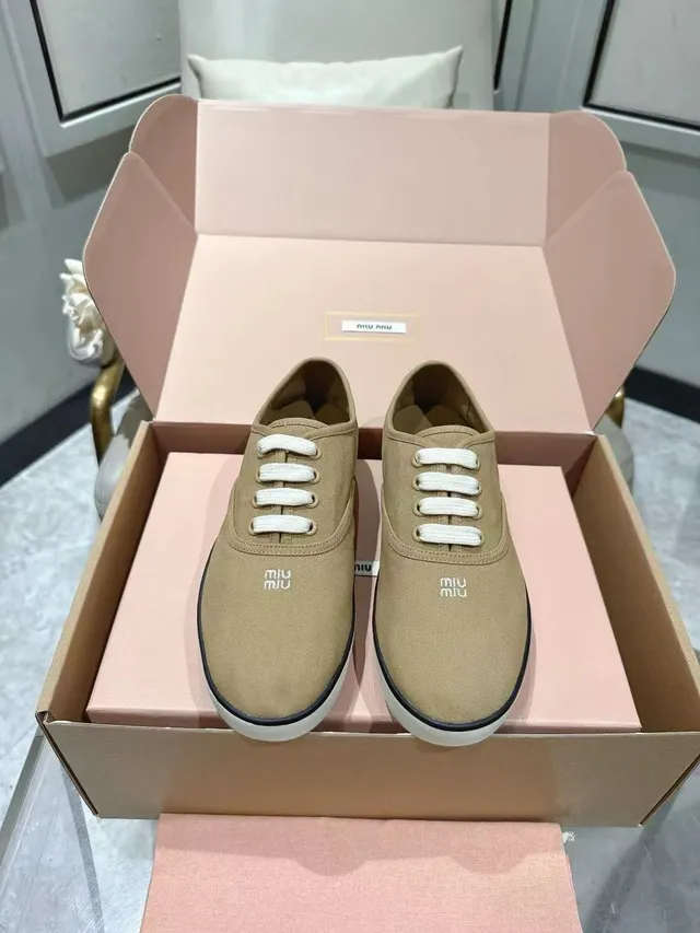 Beige White Low-Top Upper Canvas Shoes