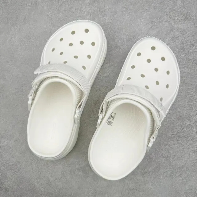 Crocs Echo Clog White Platform Strap Clog