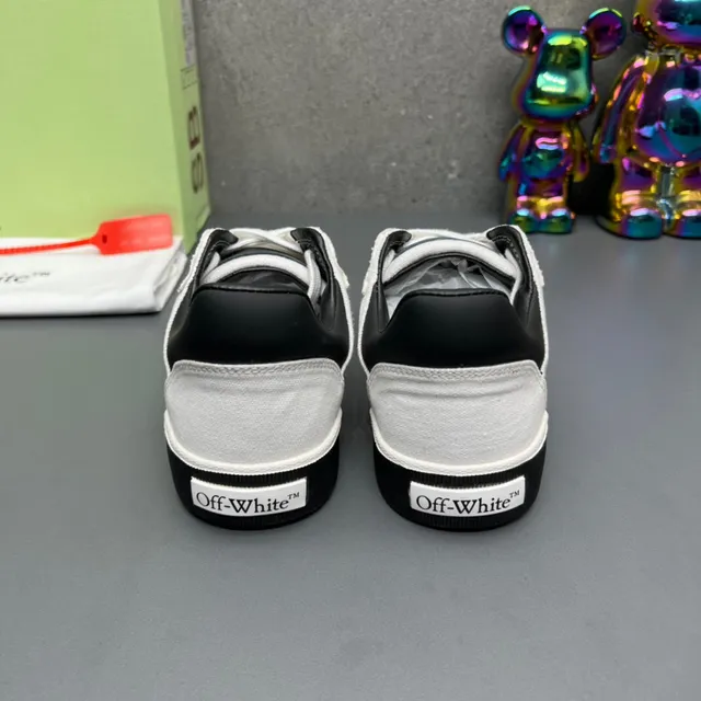 Off-White Black Canvas Upper Contrast Lifestyle Sneakers
