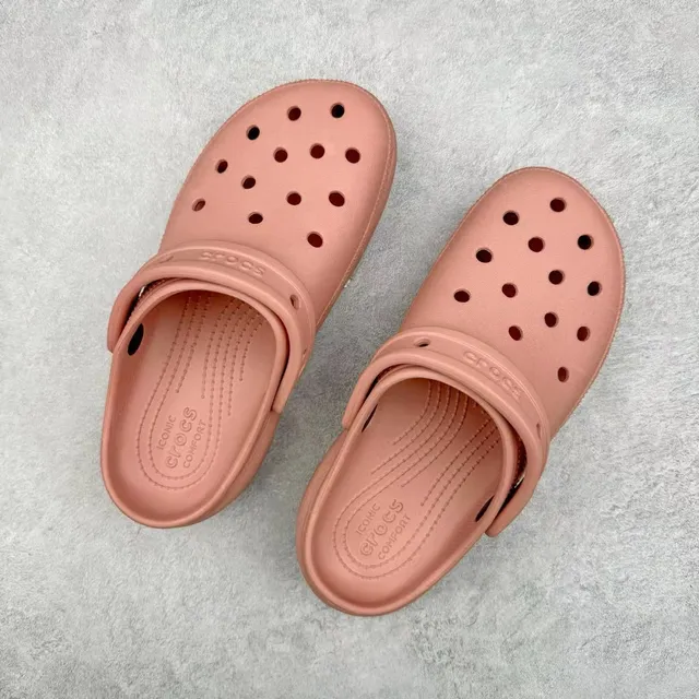 Crocs Classic Clog Dusty Pink Platform Clog