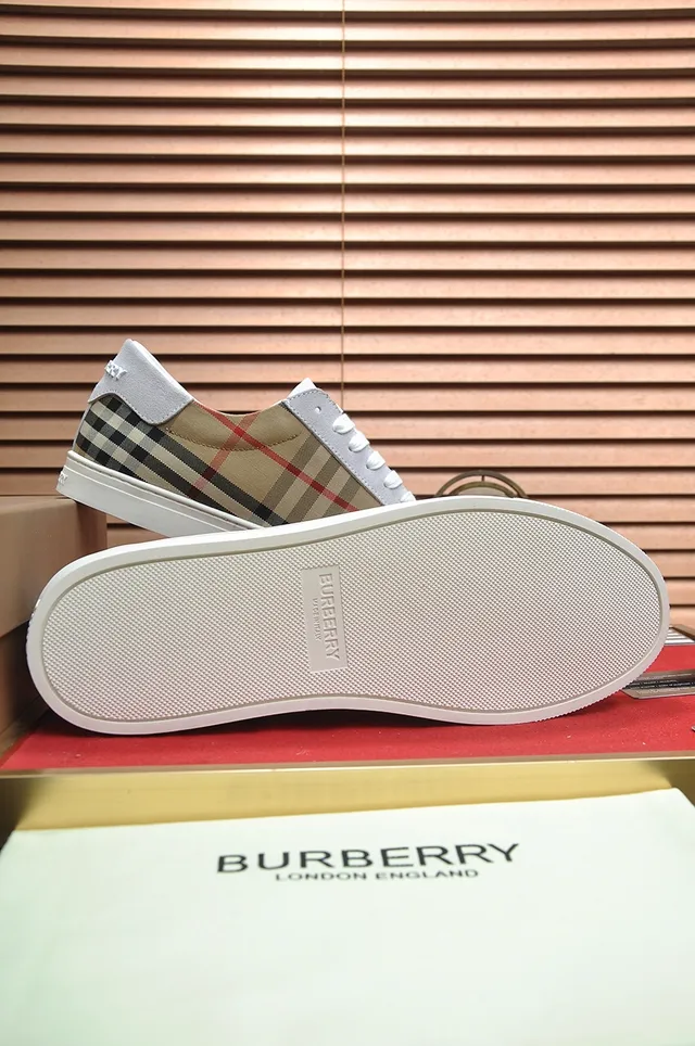 Burberry Knight Beige White House Check Textile Upper Suede Overlays Lifestyle Sneakers