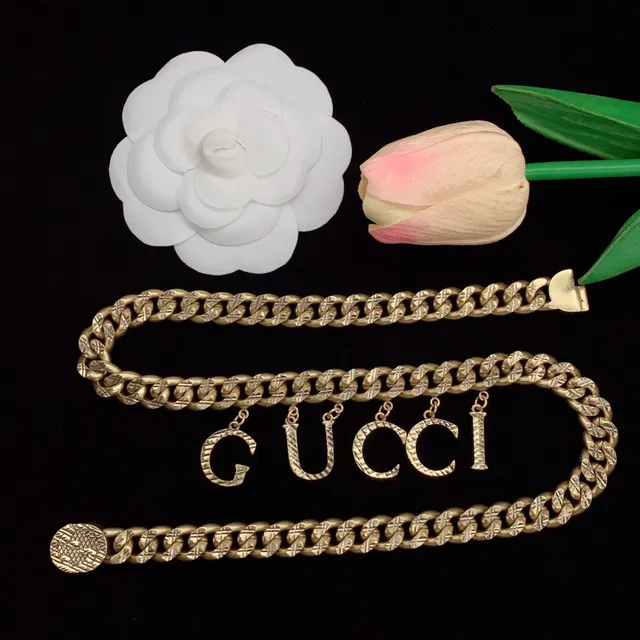Gucci Gold Chunky Curb-Link Chain Embossed Links Fashion Belt Bag