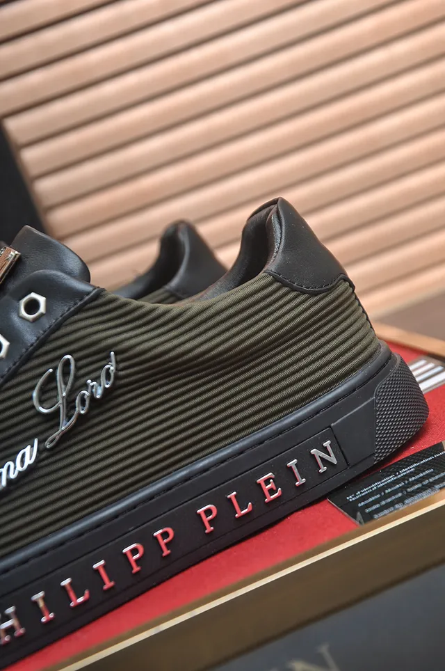 Philipp Plein Black and Olive Green Ribbed Lifestyle Sneakers
