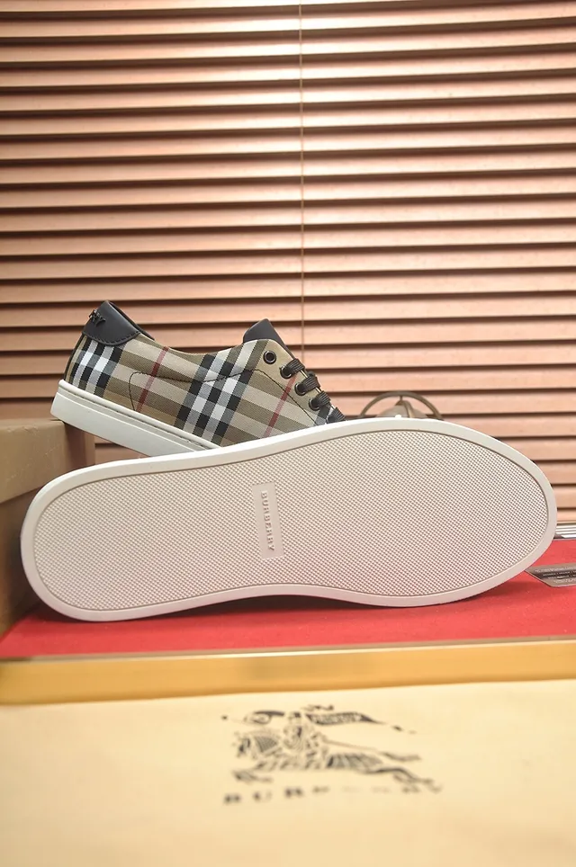 Burberry Beige Multicolor House Check Canvas Upper Black Rubber Toe Cap Lifestyle Sneakers