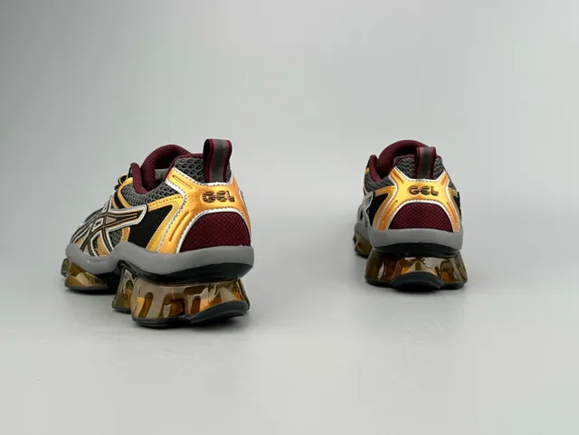 ASICS Black Gold Mesh And Synthetic Overlay Upper Visible Gel Cushioning Pods Running Shoes