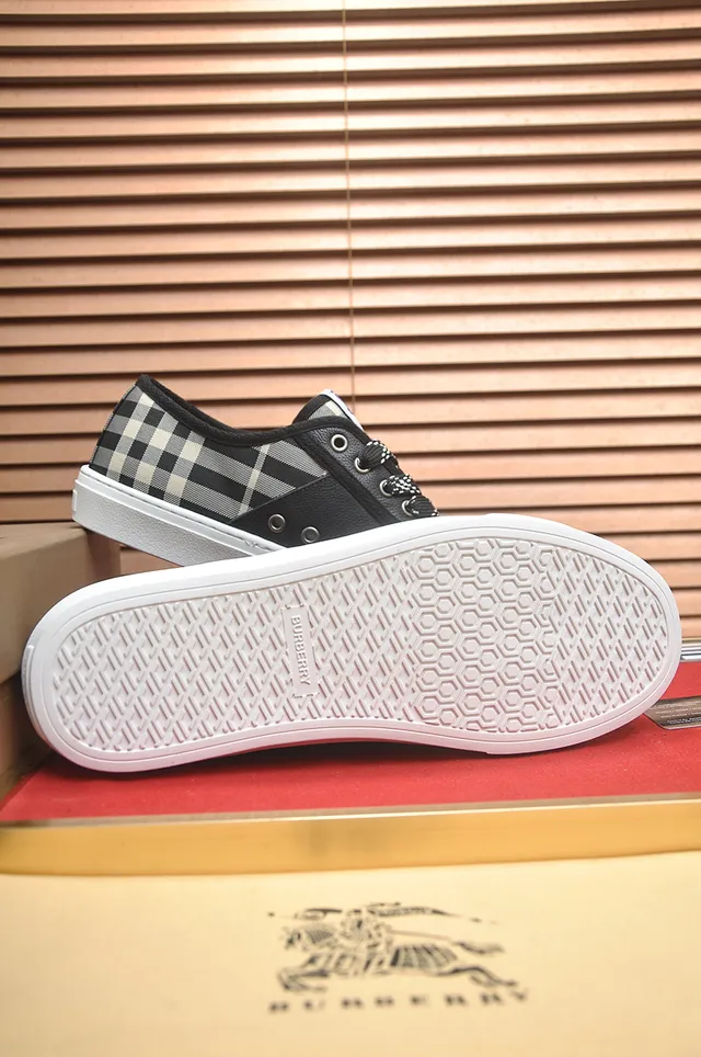 Burberry Plaid and Leather Low-Top Lifestyle Sneaker