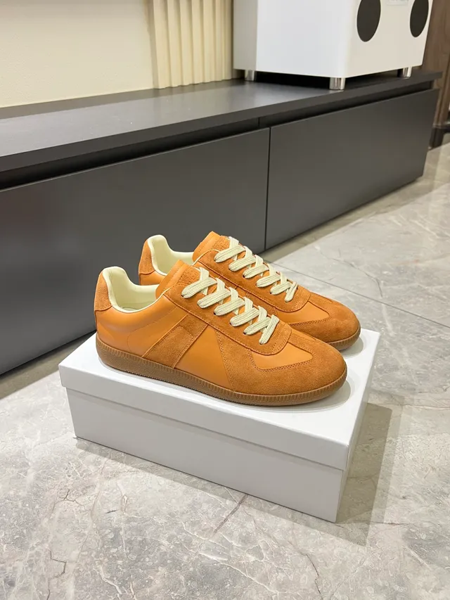 Maison Margiela White Multicolor Low-Top Leather Upper Lifestyle Sneakers