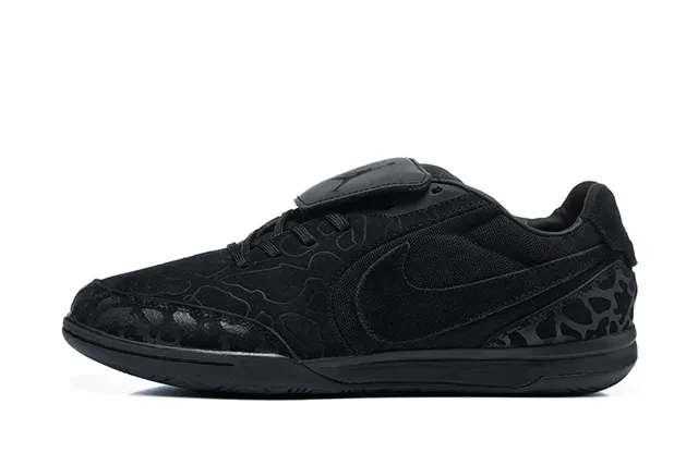 Nike Black Low-Top Suede-Mesh Upper Indoor Soccer Shoes