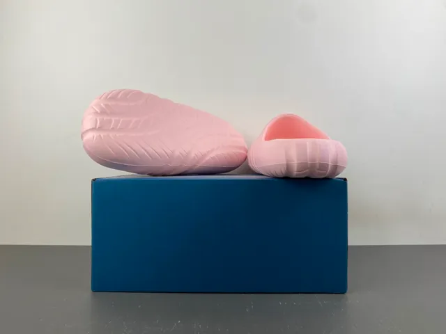 Adidas Yeezy Slide Pink Molded Slipper