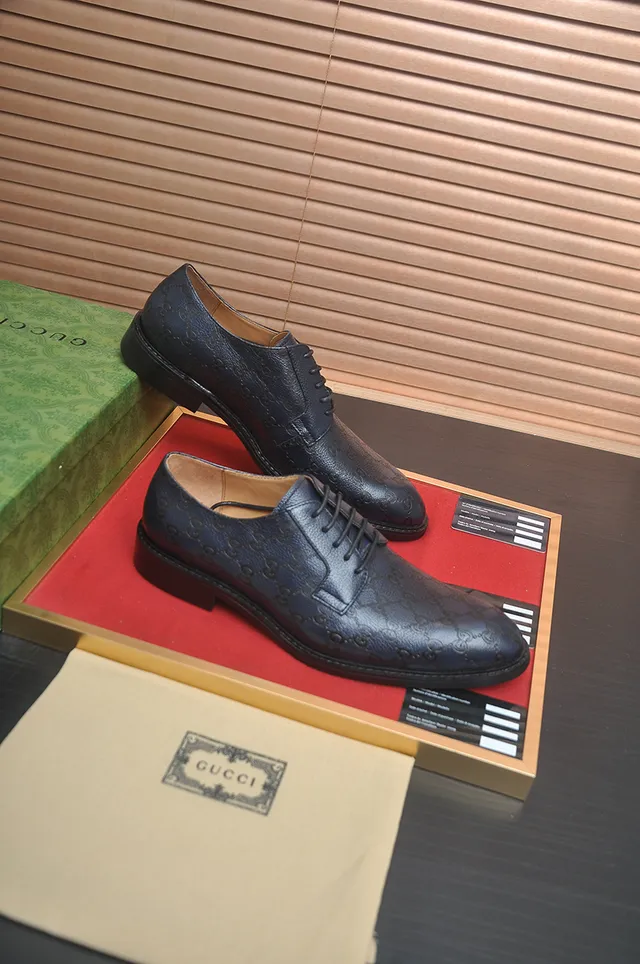 Gucci GG Marmont Black Beige Embossed Monogram Cap-Toe Oxford Shoes