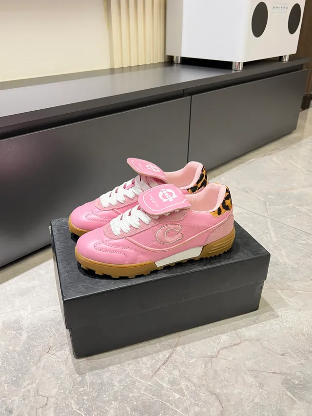 Coach Pink Brown Leather Upper Gum Rubber Sole Lifestyle Sneakers