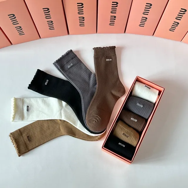 Miu Miu Ribbed Knit Logo Socks