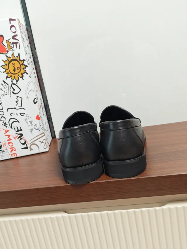 Dolce & Gabbana Black Leather Penny Loafer
