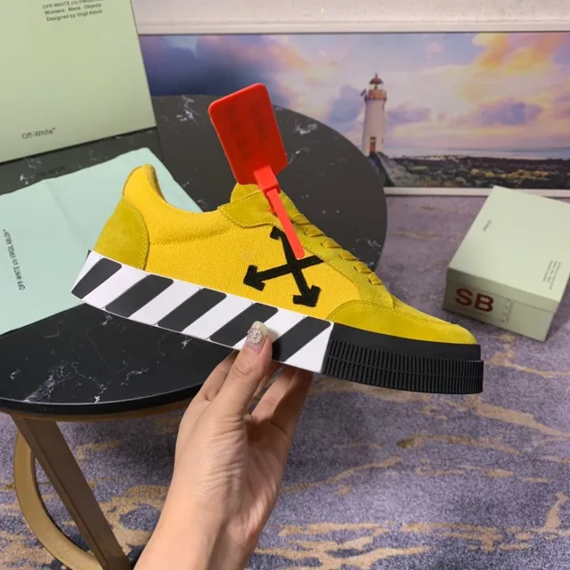 Off-White The Ten Yellow Black Suede Upper Diagonal Arrow Logo Lifestyle Sneakers