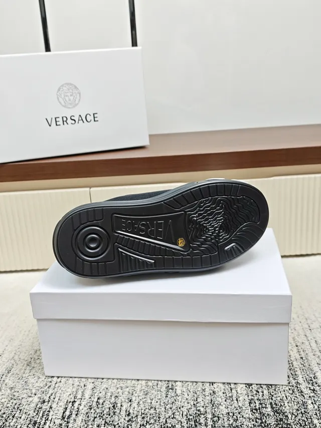 Versace Chain Reaction Black White Platform Sole Medusa Emblem Chunky Sneakers