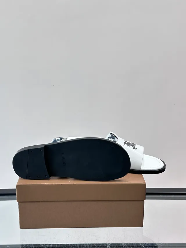 Burberry Knight Slide White Black Single-Strap Equestrian Logo Slippers