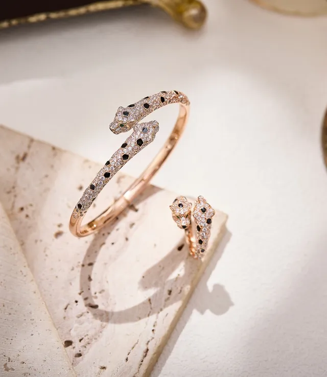 Cartier Panthère Double Panther Head Pavé Diamond Onyx Emerald Ring