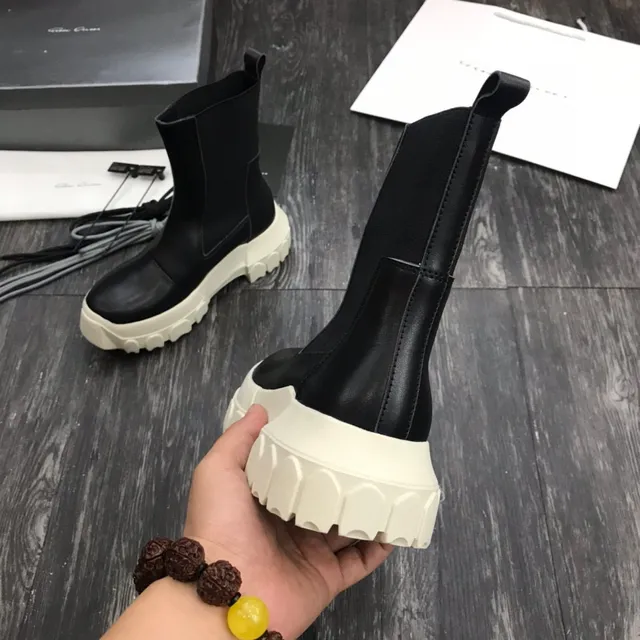Black Beige Leather Upper Elastic Side Panels Chelsea Boots