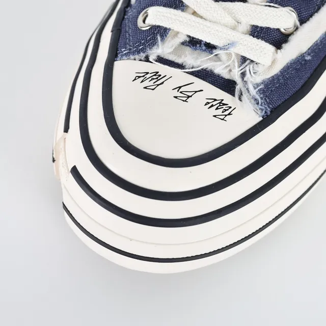 Converse Navy Beige Deconstructed Canvas Frayed Edge Detailing Lifestyle Sneakers