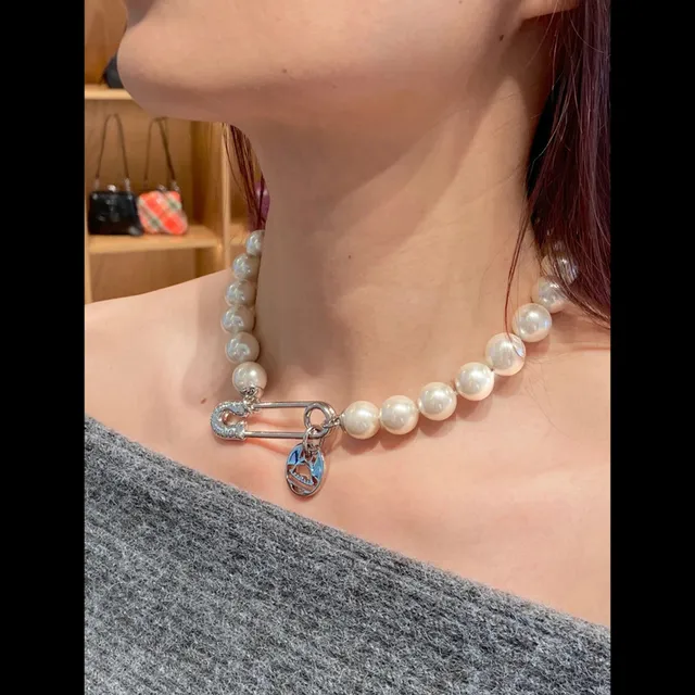 Vivienne Westwood Classic Orb Pearl and Safety-Pin Bracelet
